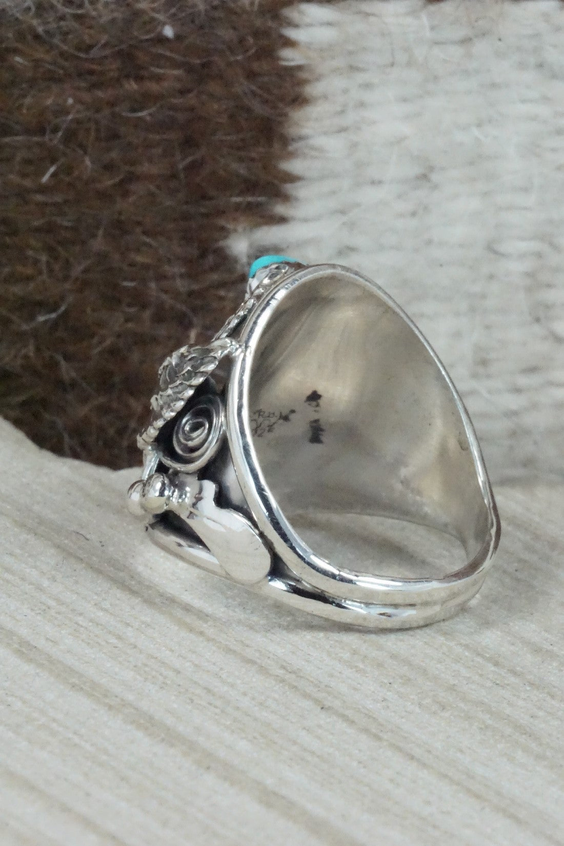 Turquoise & Sterling Silver Ring - Jeannette Saunders - Size 14