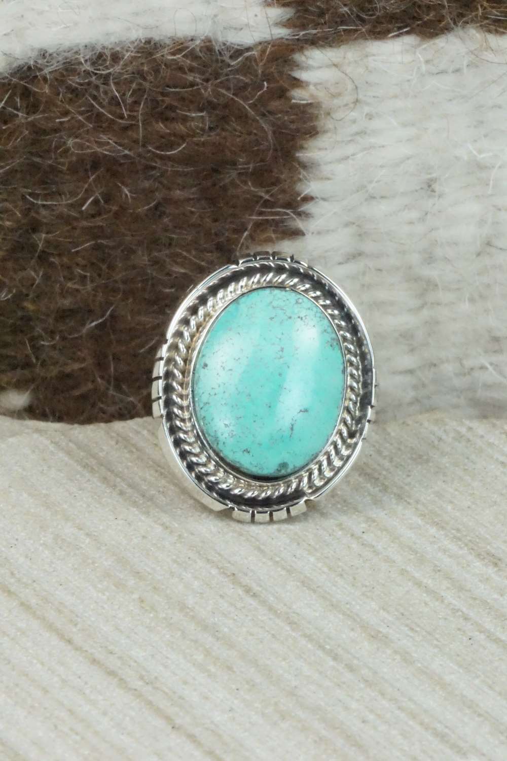 Turquoise & Sterling Silver Ring - Size 6