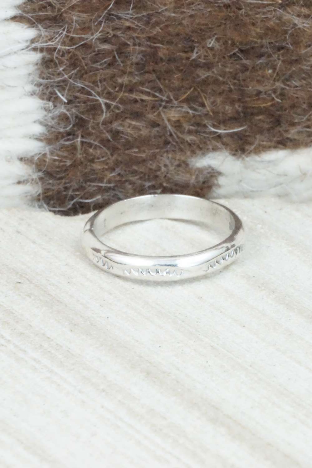 Sterling Silver Ring - Elaine Tahe - Size 7.5
