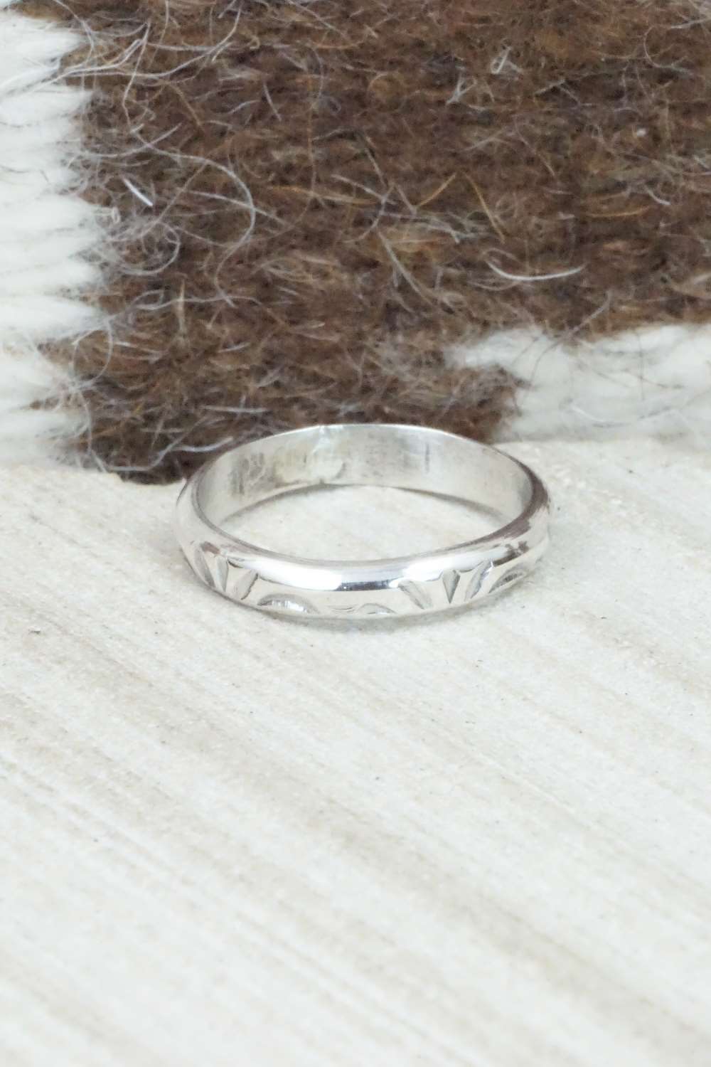Sterling Silver Ring - Elaine Tahe - Size 6
