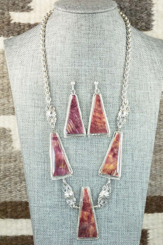 Spiny Oyster & Sterling Silver Necklace and Earrings Set - Annie Spencer