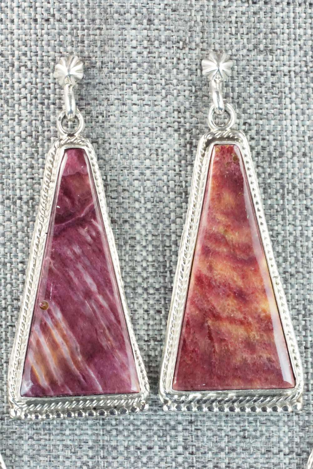 Spiny Oyster & Sterling Silver Necklace and Earrings Set - Annie Spencer