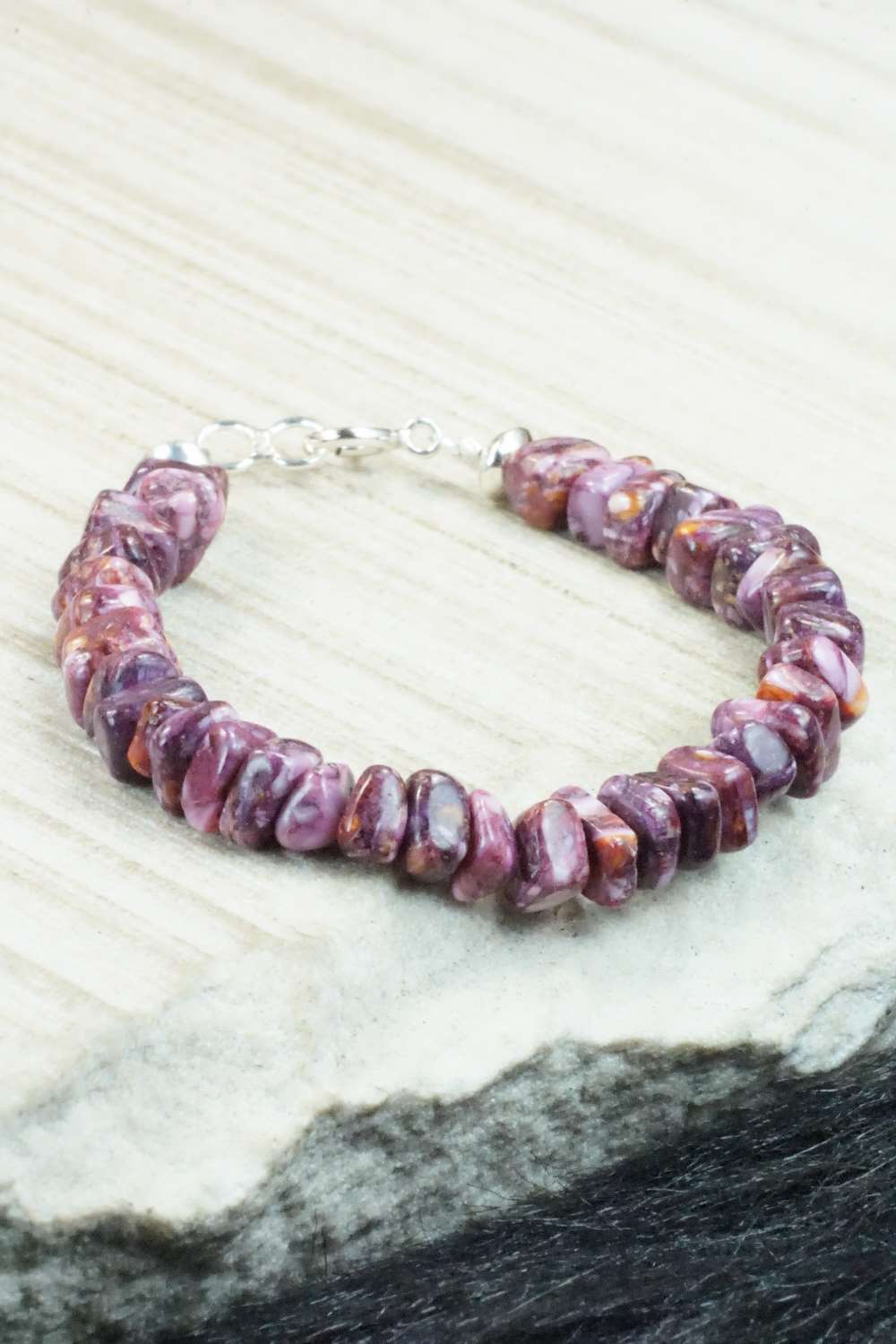 Spiny Oyster & Sterling Silver Clasp Bracelet - Louise Joe