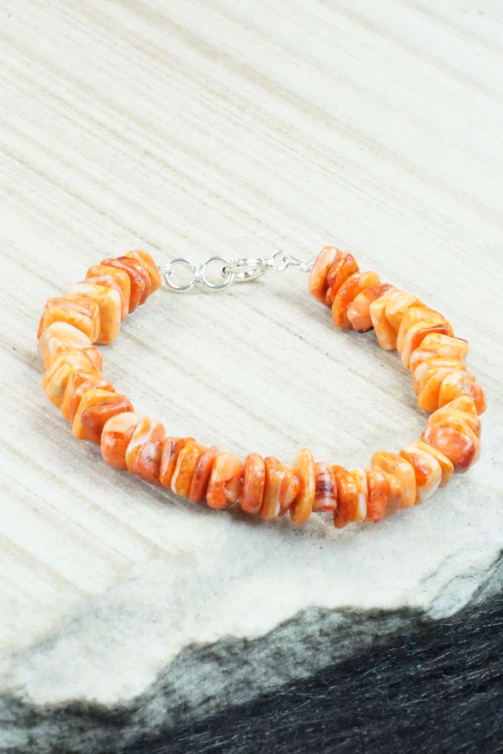 Spiny Oyster & Sterling Silver Clasp Bracelet - Louise Joe
