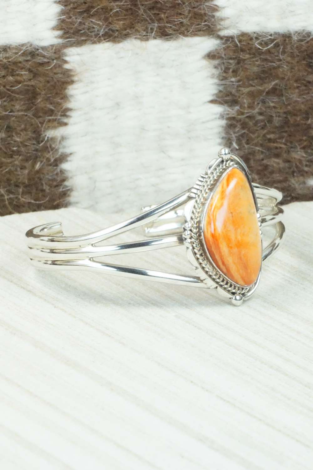 Spiny Oyster & Sterling Silver Bracelet - Daniel Benally