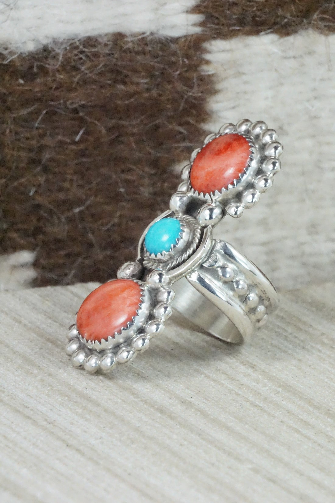 Spiny Oyster, Turquoise & Sterling Silver Ring - Chris Nez - Size 7.75