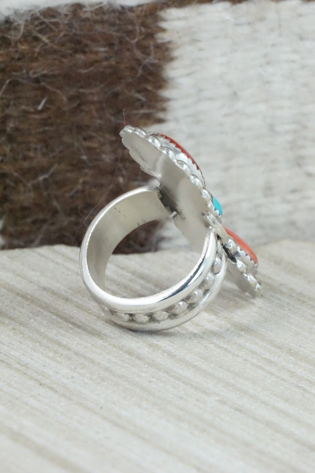 Spiny Oyster, Turquoise & Sterling Silver Ring - Chris Nez - Size 7.75