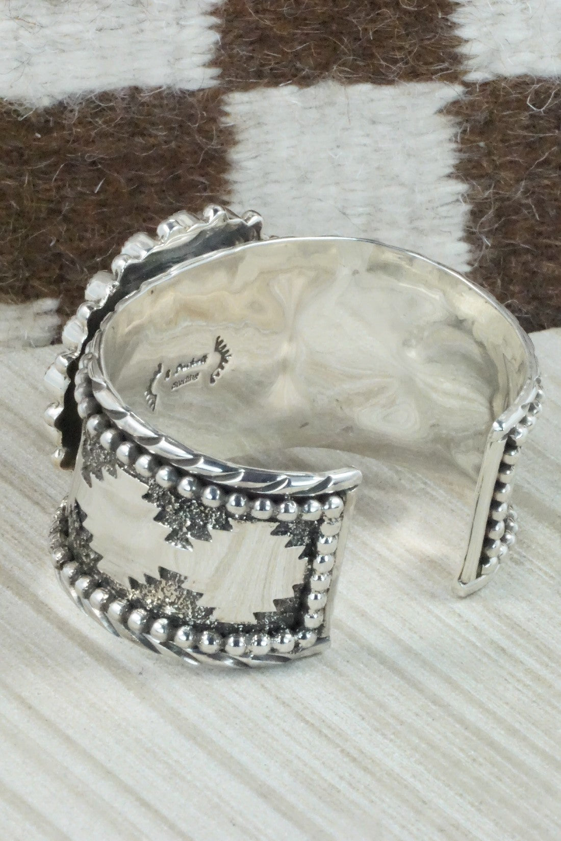 White Buffalo, Spiny Oyster & Sterling Silver Bracelet - Sandra Parkett