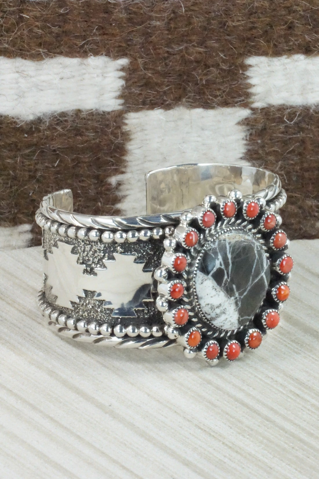 White Buffalo, Spiny Oyster & Sterling Silver Bracelet - Sandra Parkett