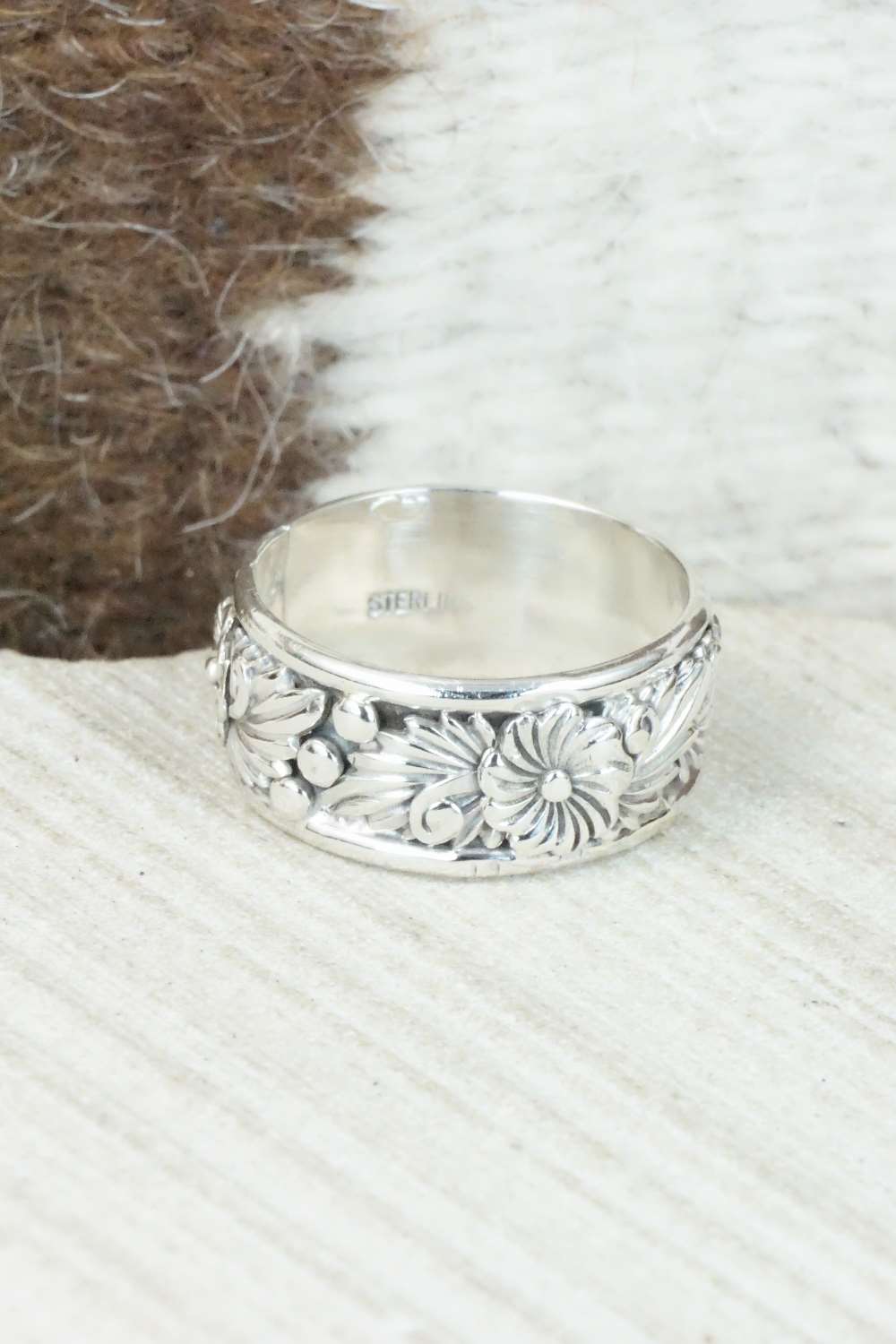 Sterling Silver Ring - Tom Dinesto - Size 9