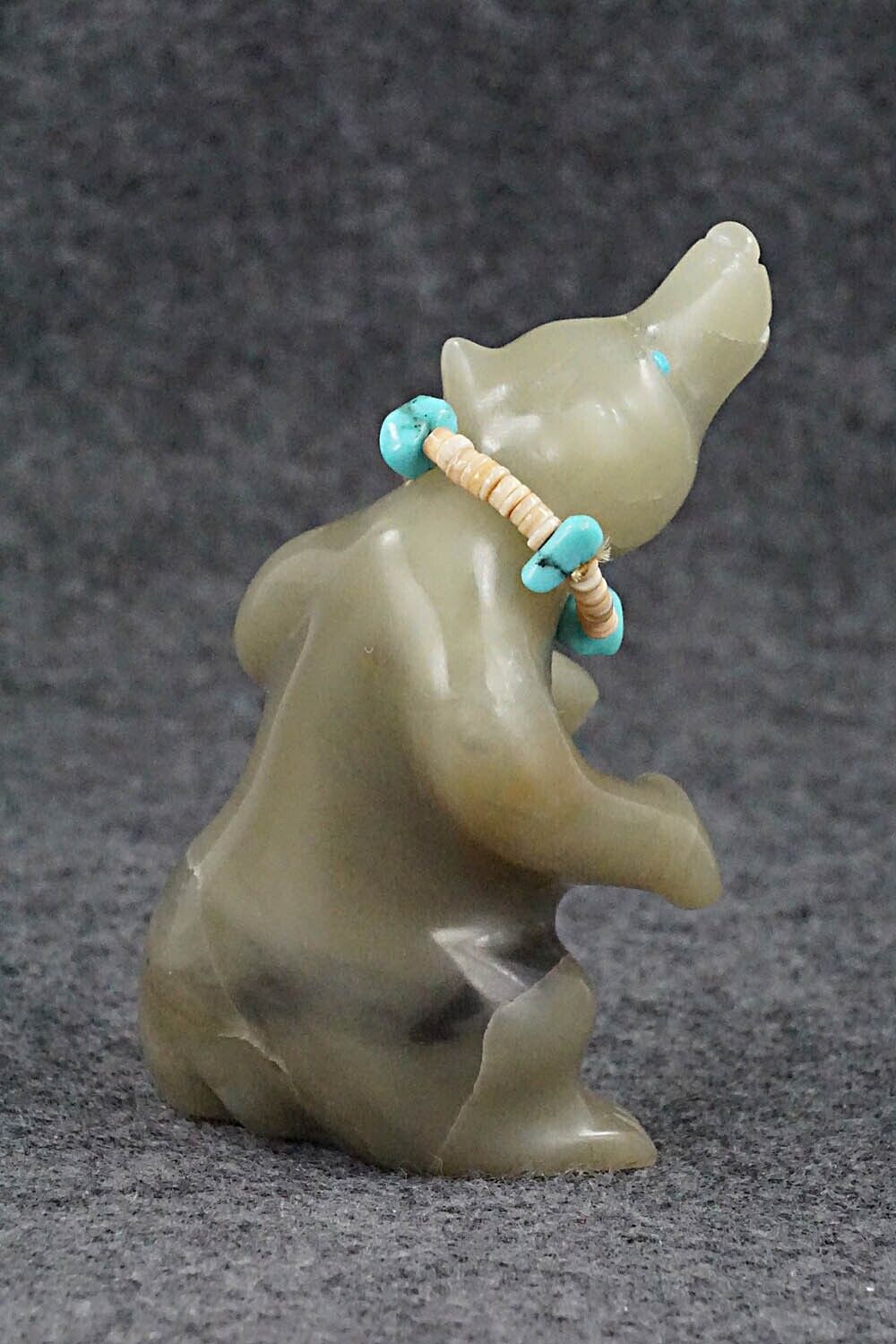 Bear Zuni Fetish Carving - Albert Eustace