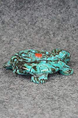 Turtle Zuni Fetish Carving - Georgette Quam