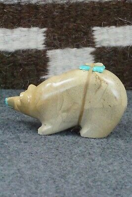 Bear Zuni Fetish Carving - Enrike Leekya