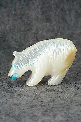 Bear Zuni Fetish Carving - Andres Quandelacy