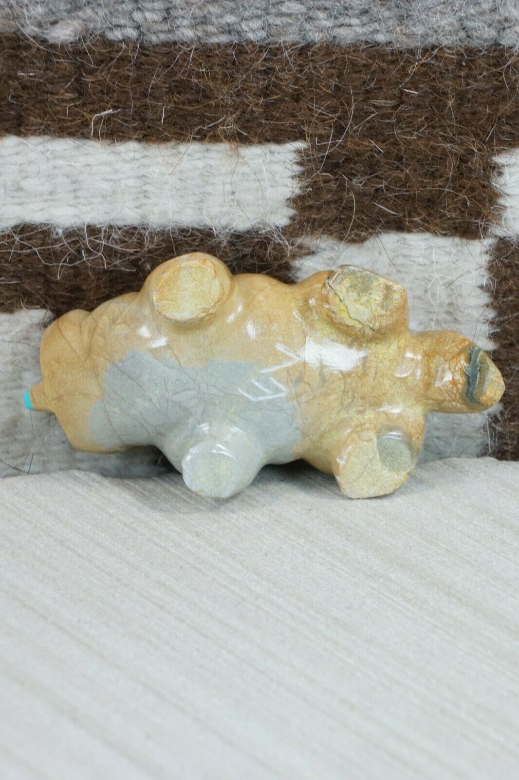 Badger Zuni Fetish Carving - Enrike Leekya