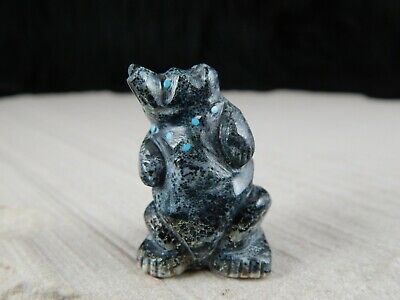 Bear Zuni Fetish Carving - Adrian Cachini - High Lonesome Trading