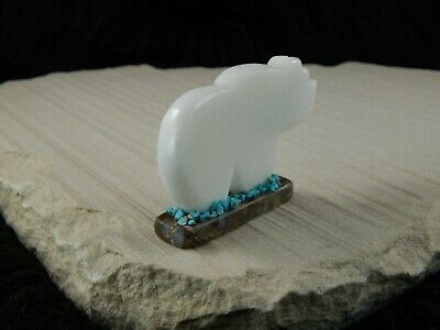 Bear Zuni Fetish Carving - Bernard Laiwakete - High Lonesome Trading