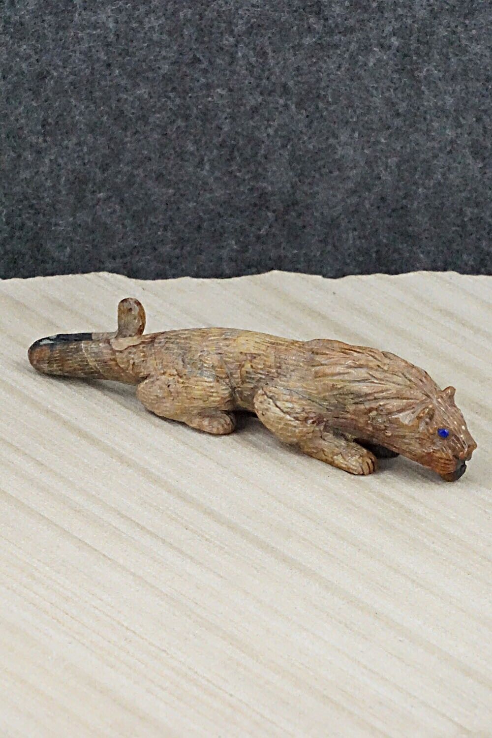 Wolf Zuni Fetish Carving - Lance Cheama