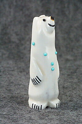 Bear Zuni Fetish Carving - Claudia Peina