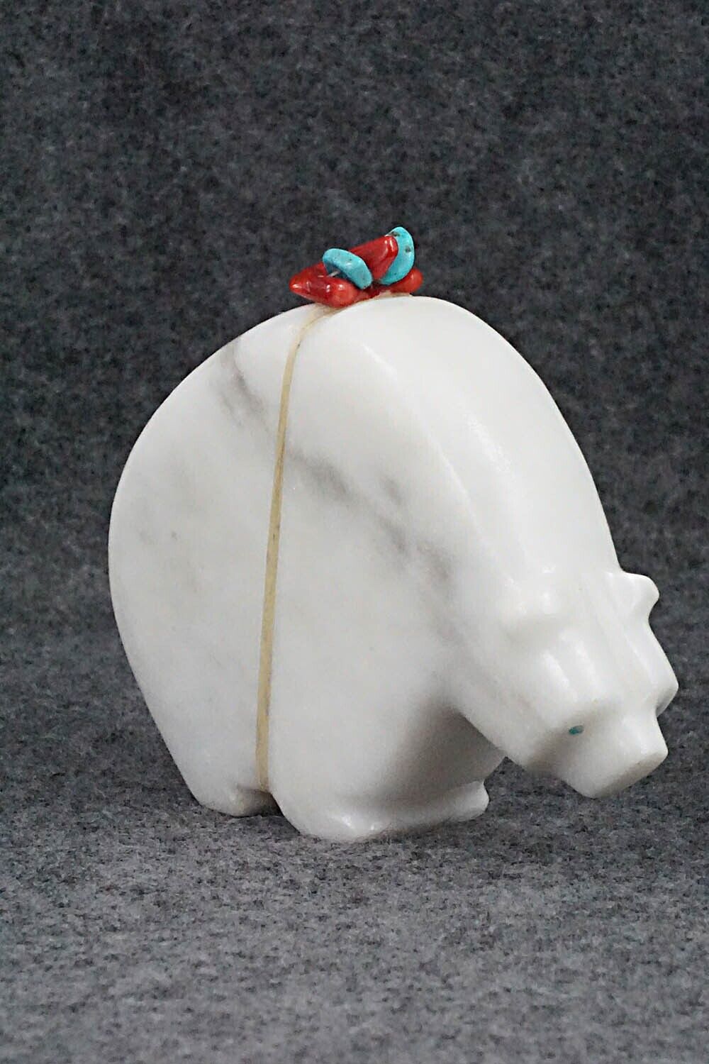 Bear Zuni Fetish Carving - Paulette Quam