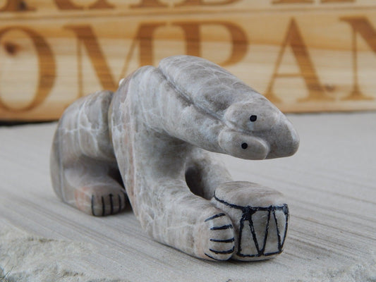 Bear Zuni Fetish Carving - Rick Kallestewa - High Lonesome Trading