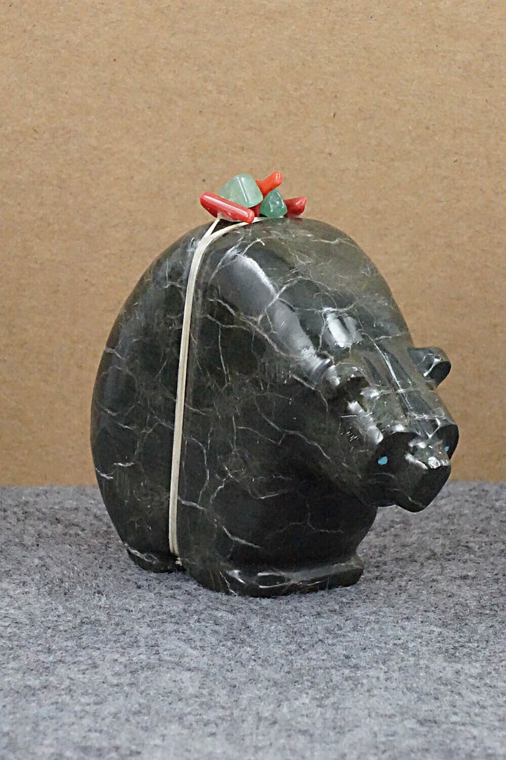 Bear Zuni Fetish Carving - Paulette Quam