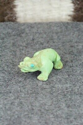 Frog Zuni Fetish Carving - Lance Cheama