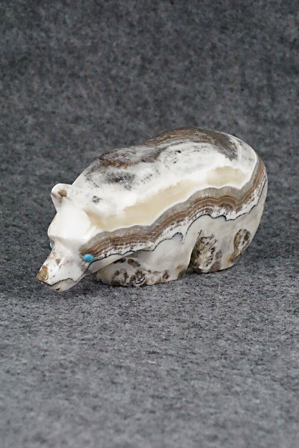 Bear Zuni Fetish Carving - Ronnie Lunasee