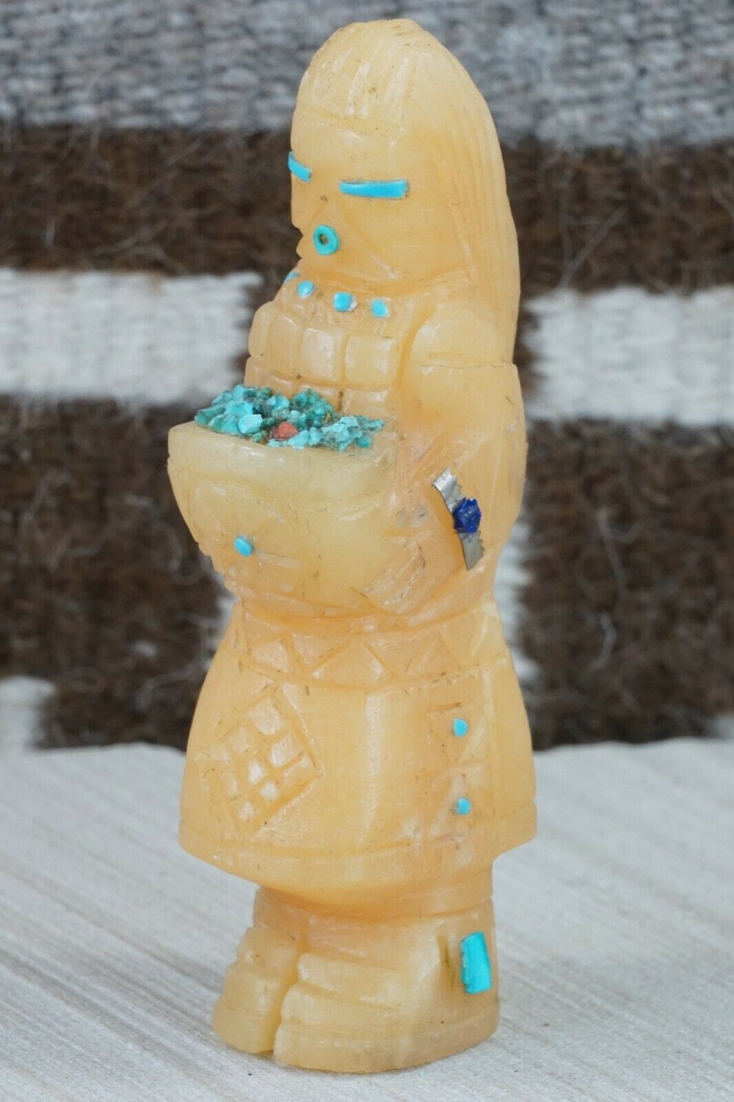Ola Maiden Zuni Fetish Carving - Jon Quam