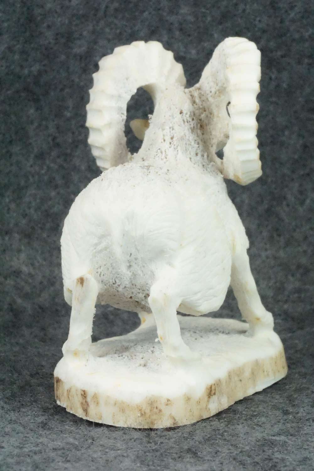 Ram Zuni Fetish Carving - Lewis Malie Jr.