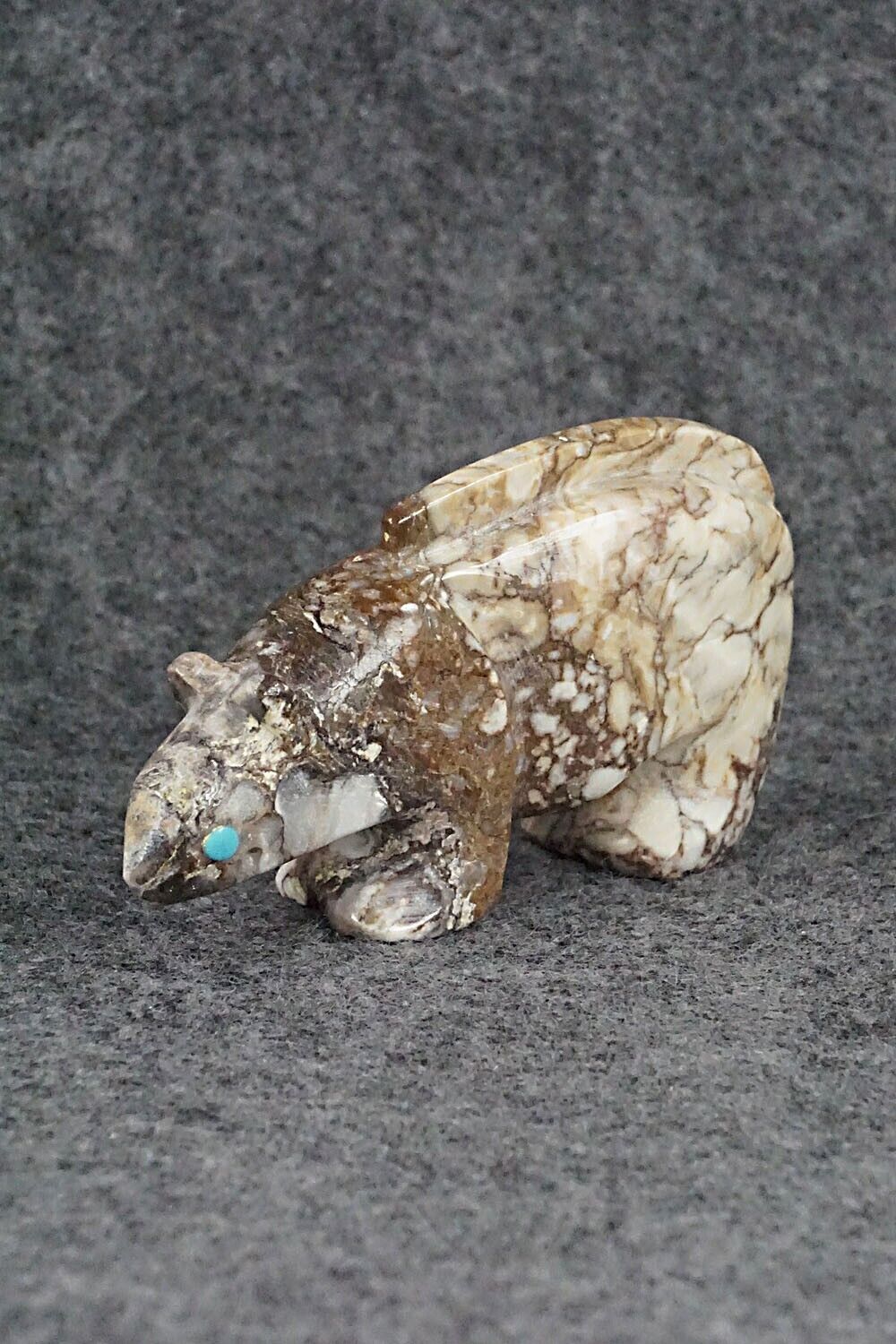 Mountain Lion Zuni Fetish Carving - Ronnie Lunasee