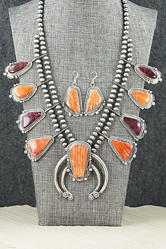 Spiny Oyster & Sterling Silver Squash Blossom Set - Tom Lewis