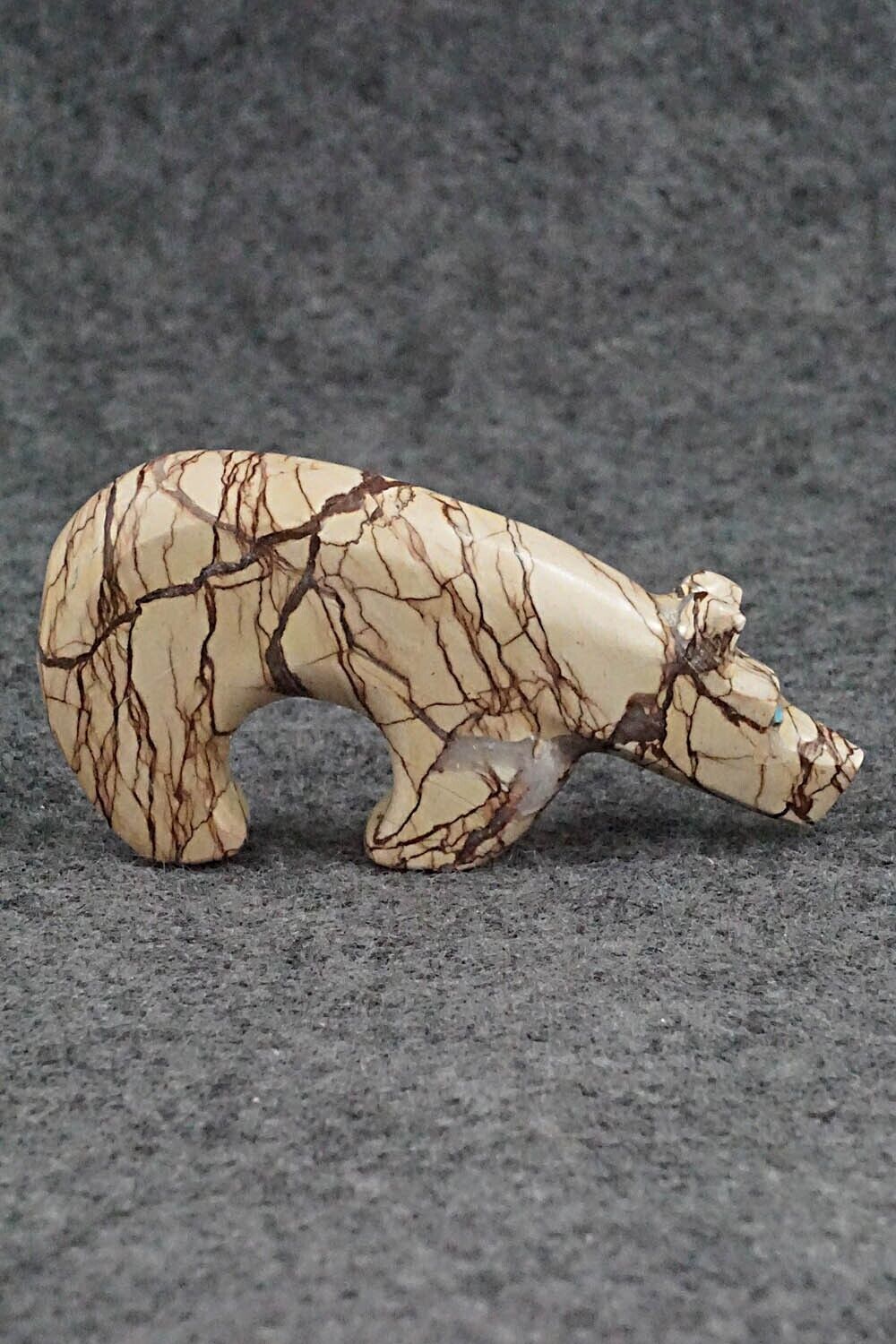Bear Zuni Fetish Carving - Rodney Laiwakete