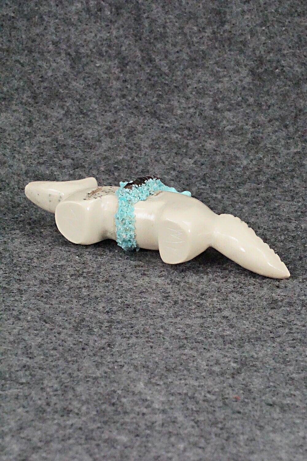 Wolf Zuni Fetish Carving - Marvelita Phillips