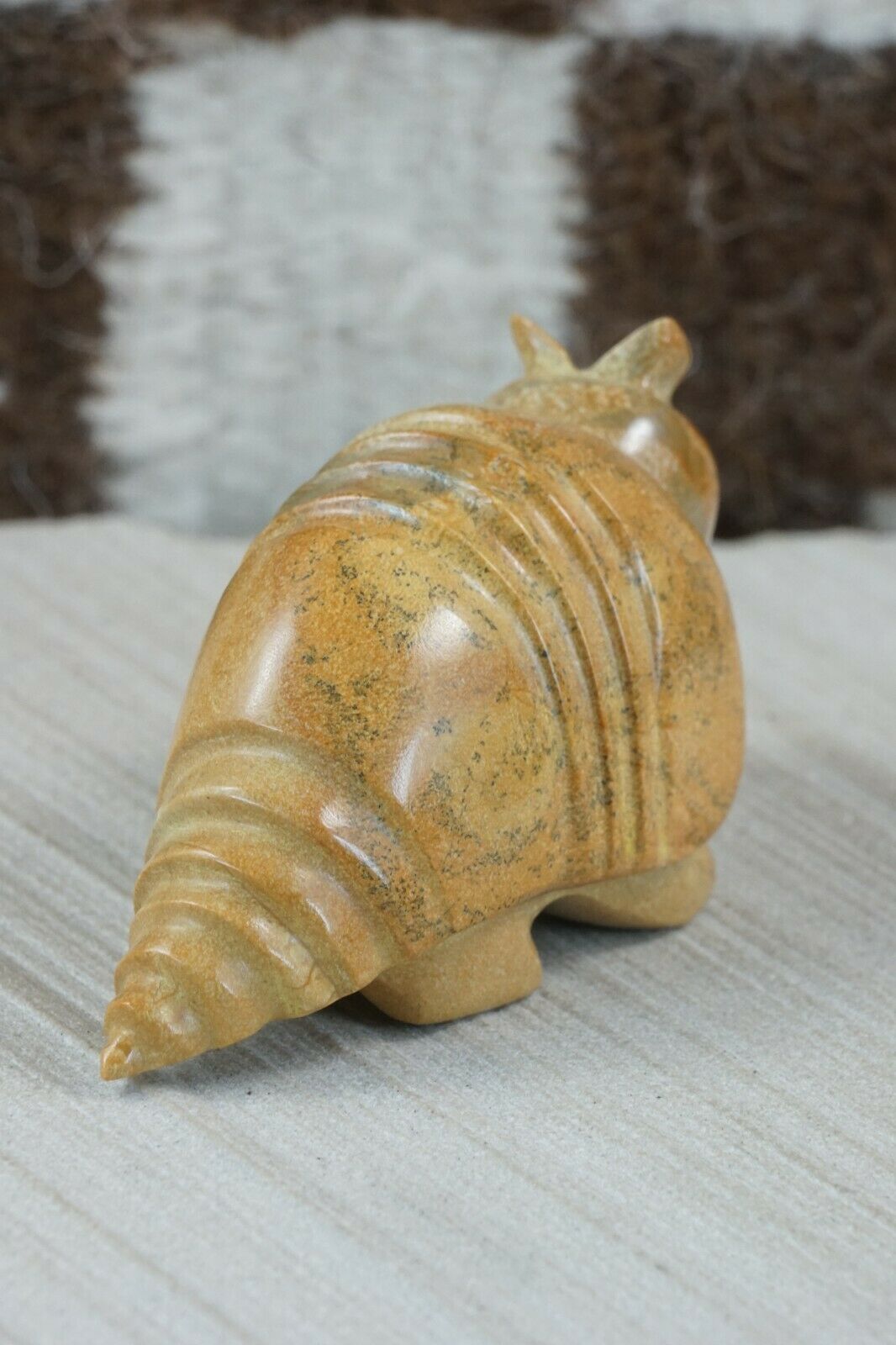 Armadillo Zuni Fetish Carving - Enrike Leekya