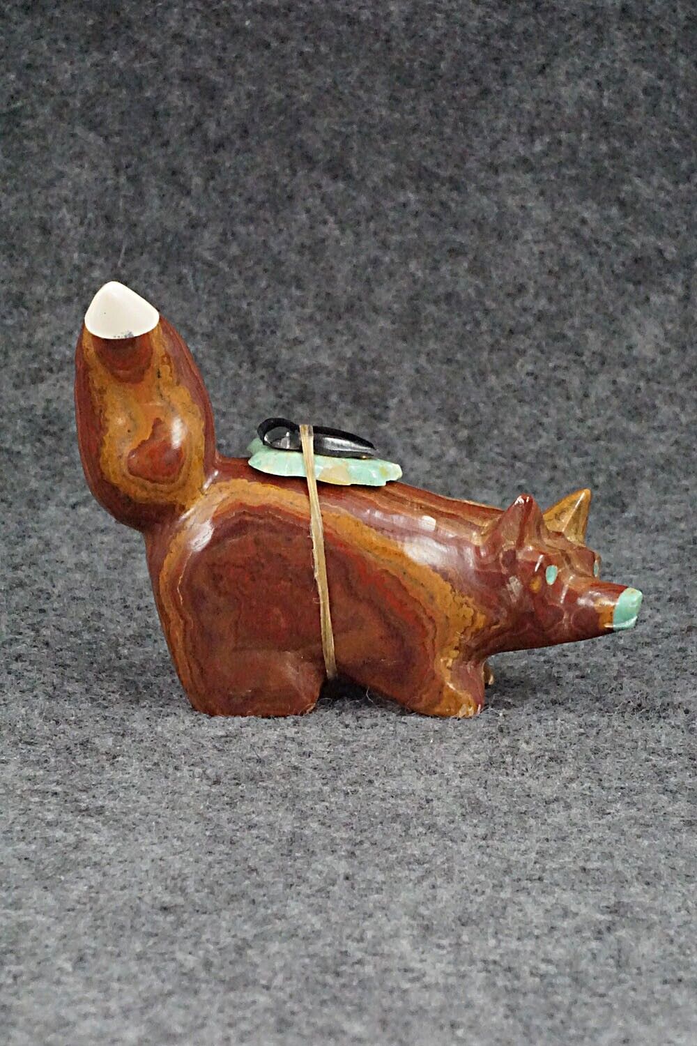 Wolf Zuni Fetish Carving - Enrike Leekya