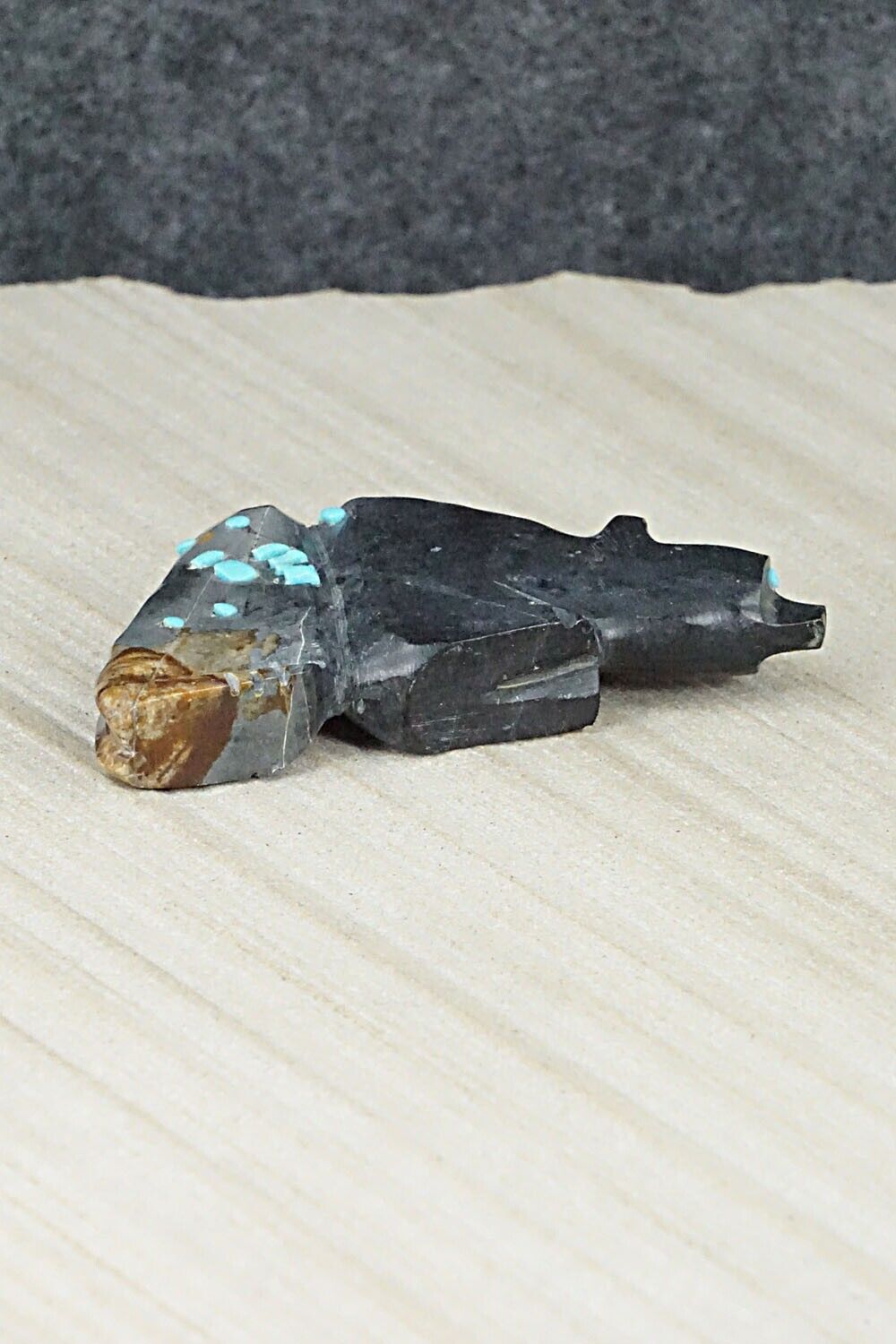 Bear Zuni Fetish Carving - Danette Laate