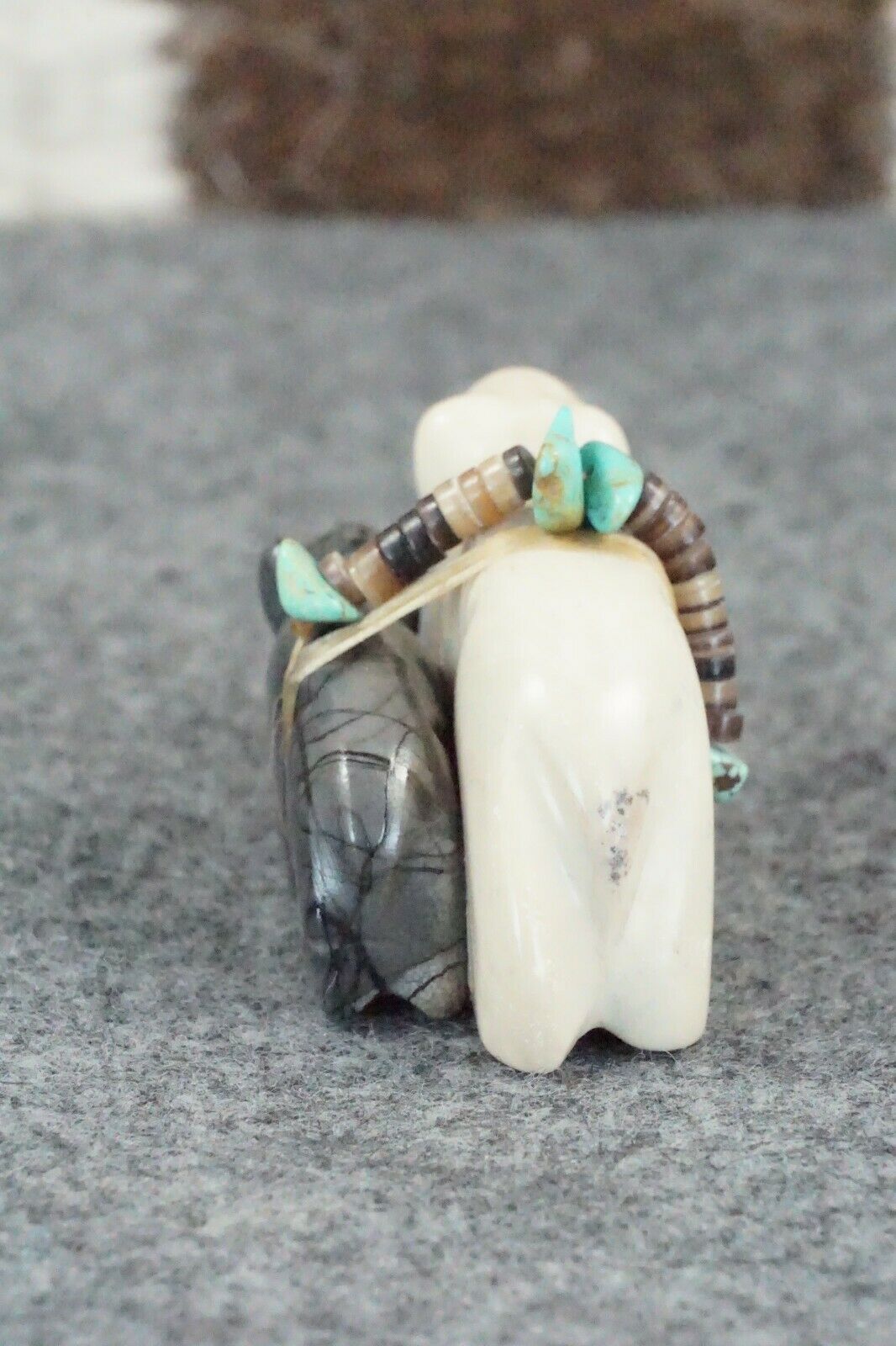 Bear Zuni Fetish Carving - Daisy Natewa