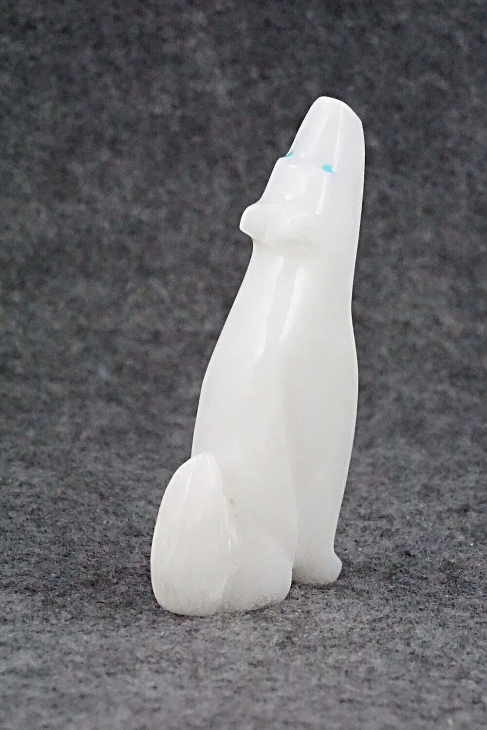 Coyote Zuni Fetish Carving - Rodney Laiwakete
