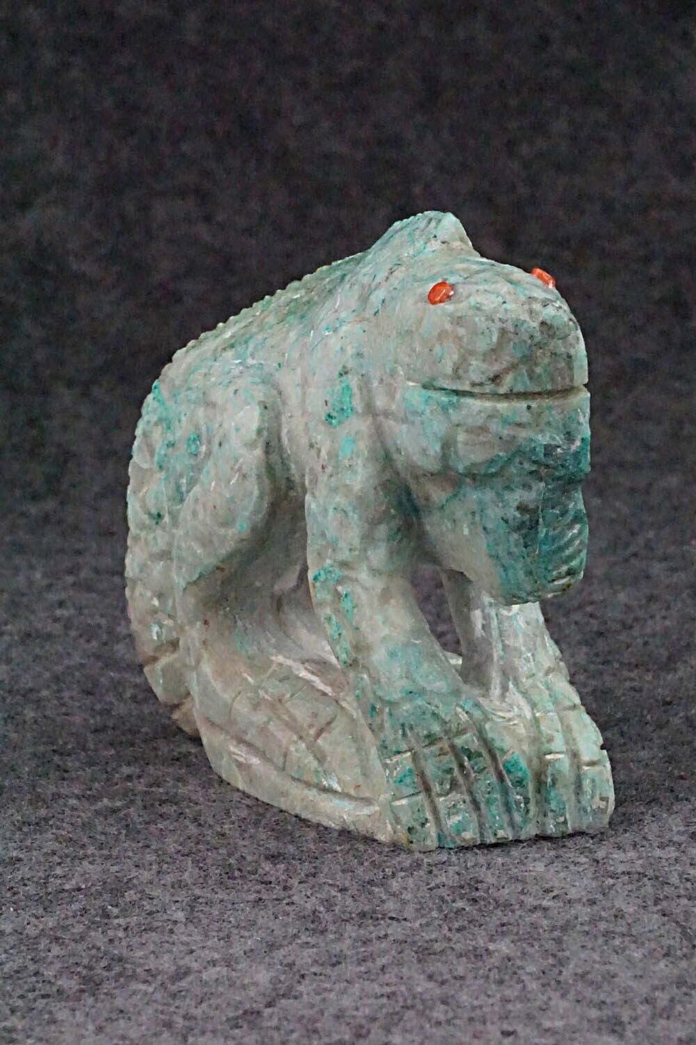 Iguana Zuni Fetish Carving - Colton Kaamasee
