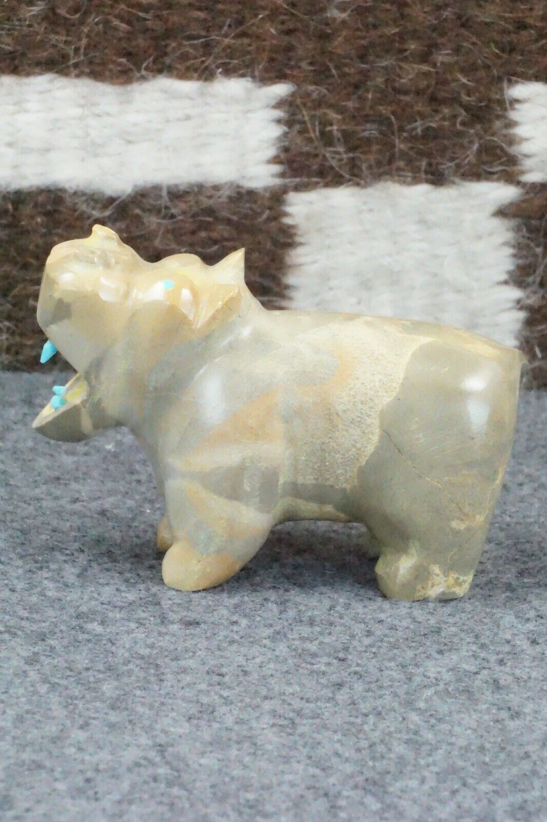 Hippo Zuni Fetish Carving - Enrike Leekya