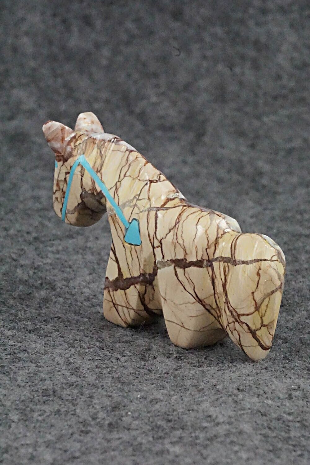 Horse Zuni Fetish Carving - Rodney Laiwakete