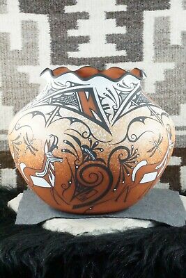 Zuni Pottery - Deldrick Cellicion