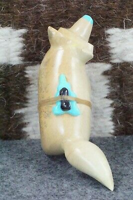 Wolf Zuni Fetish Carving - Enrike Leekya