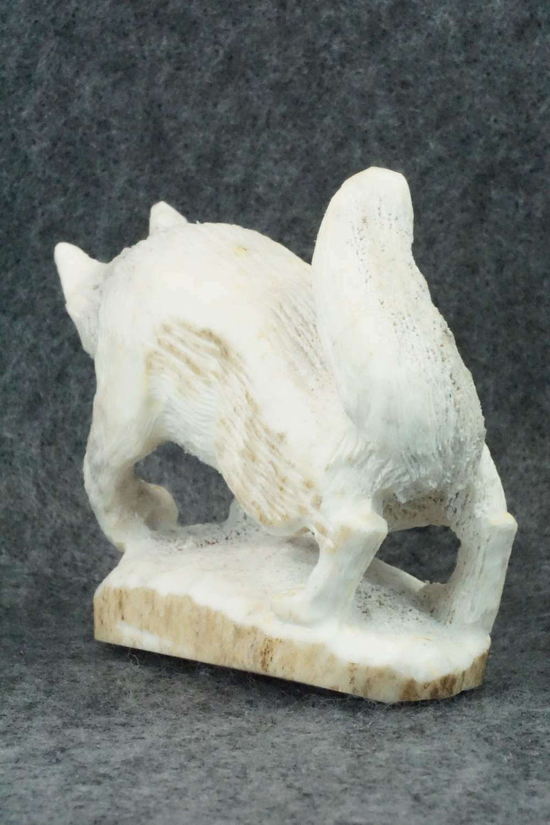 Wolf Zuni Fetish Carving - Lewis Malie Jr.