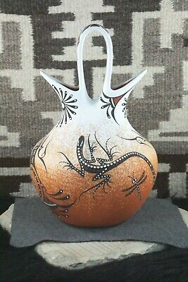 Zuni Pottery - Deldrick Cellicion