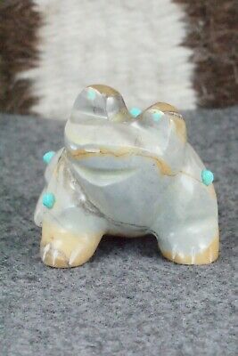 Frog Zuni Fetish Carving - Enrike Leekya