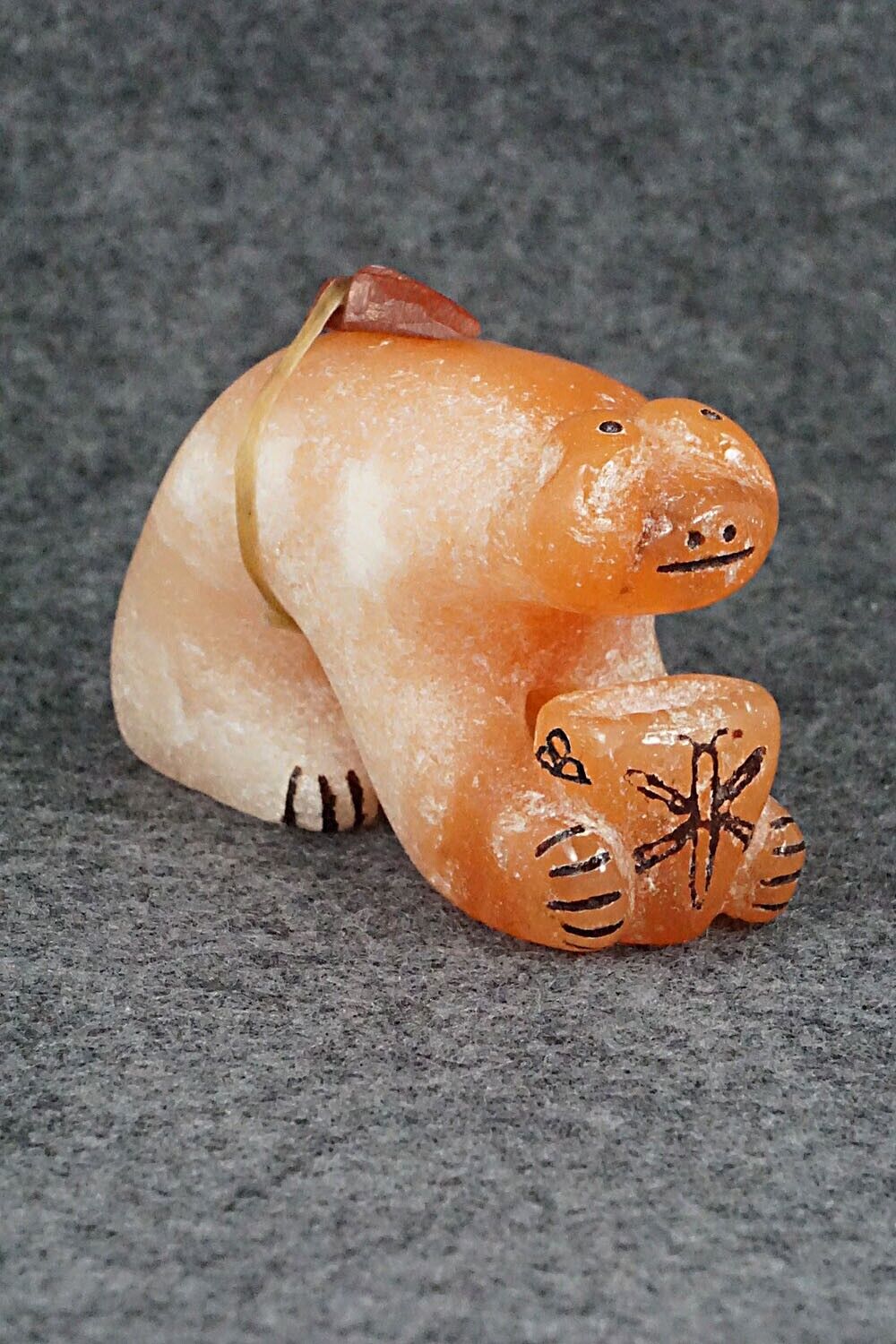 Bear Zuni Fetish Carving - Rick Kallestewa