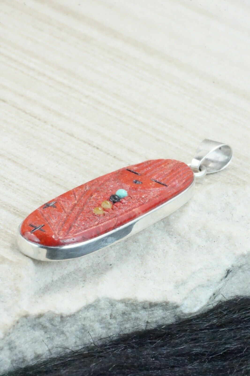 Spiny Oyster & Sterling Silver Pendant - Stuart Quandelacy