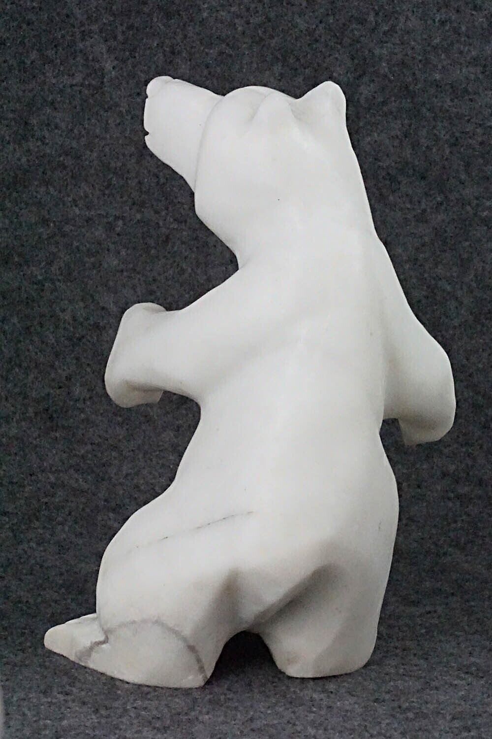 Bear Zuni Fetish Carving - Albert Eustace